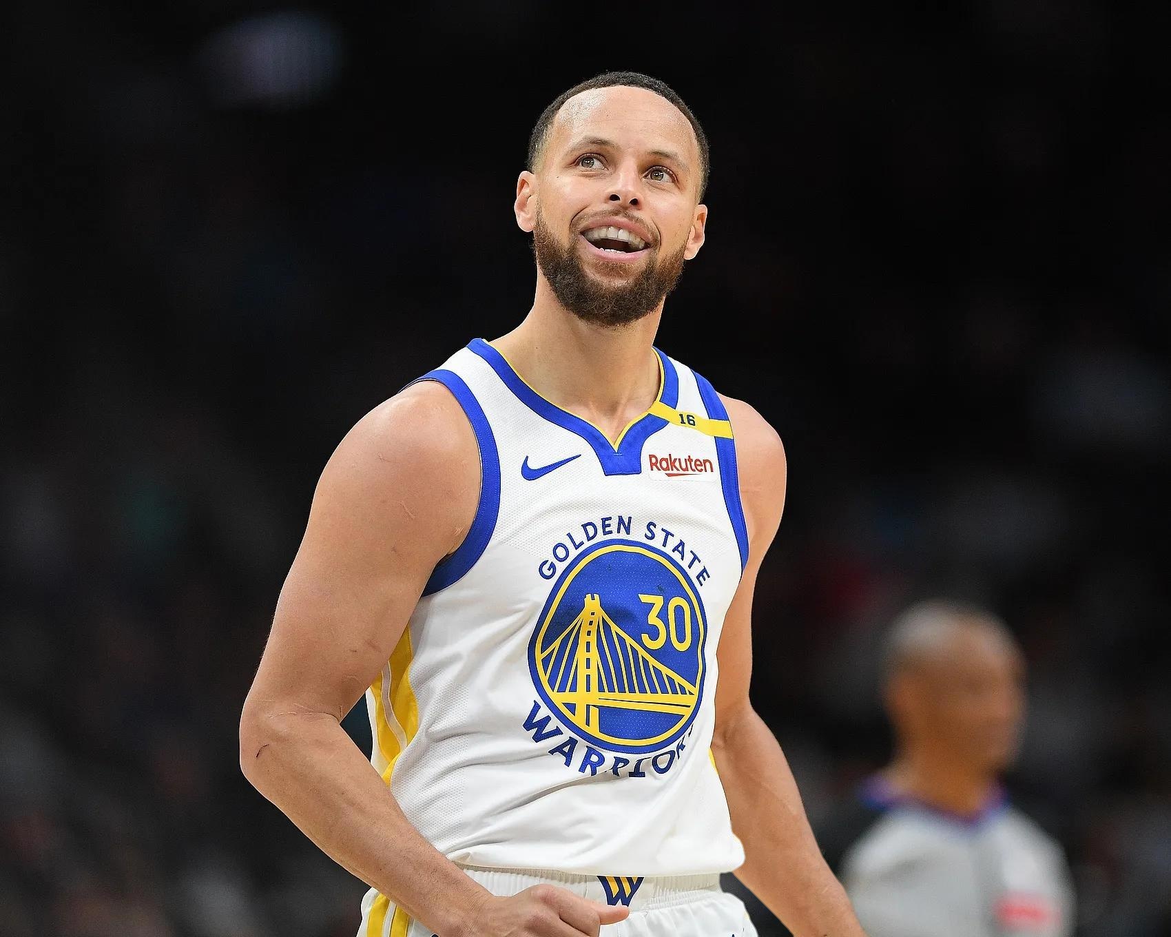 篮网陷入低谷，猛龙连败，库里球队命运悬念！